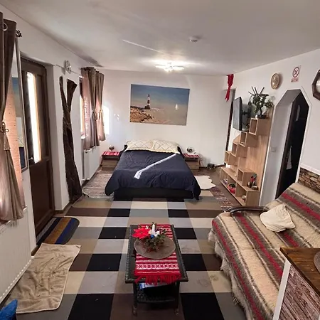 Yna House Bucureşti