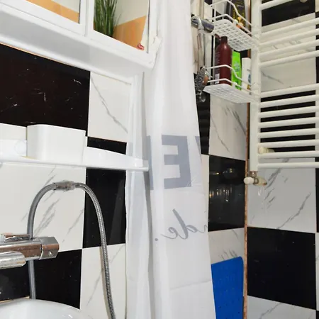 Yna House * בוקרשט