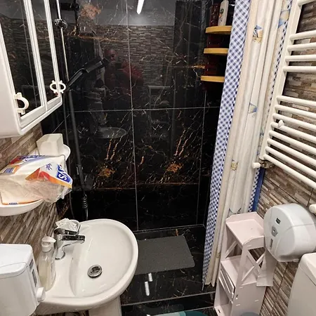 Yna House بيت للعطل