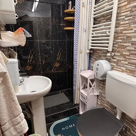 Yna House * بوخارست