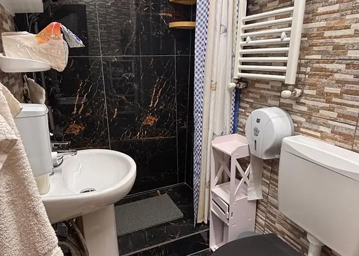 Yna House * ブカレスト